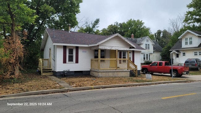 Photo - 408 Polk Ave