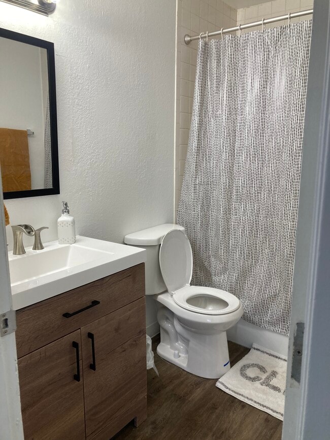 Photo - 1740 Muldoon Cir