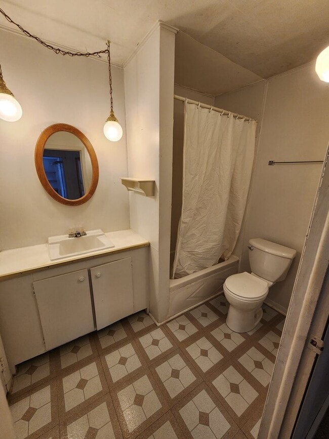 Photo - 207 7th Ave Unit lower