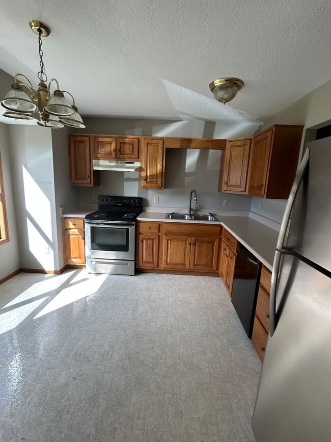 Photo - 1528 Flagstone Dr