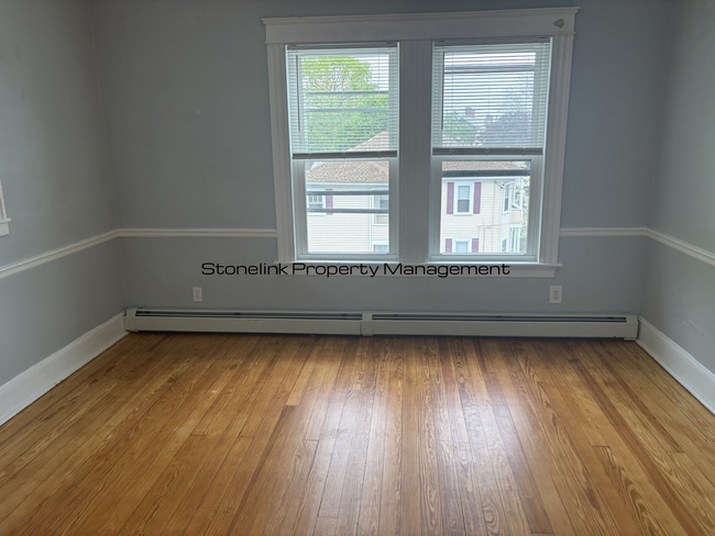 Photo - 161 Farm St Unit 3