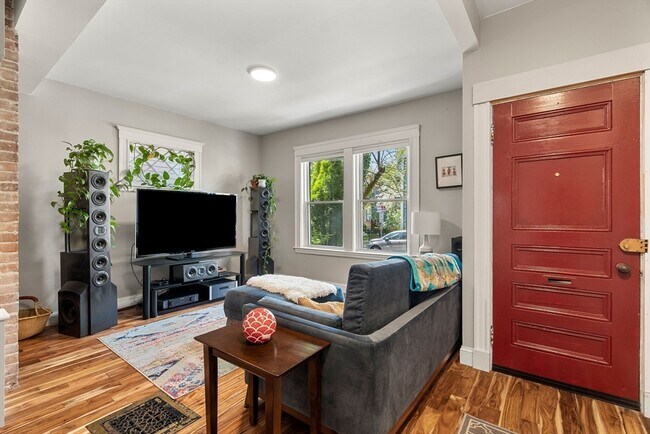 Photo - 350 Pearl St Condo Unit 1