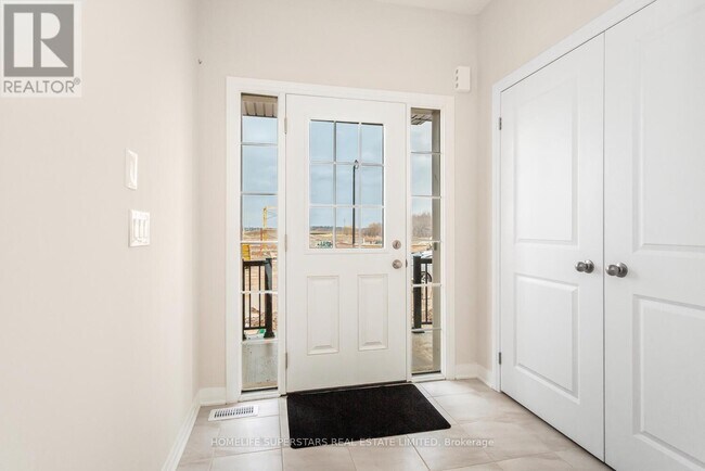 Photo - 1118 Trudeau Dr