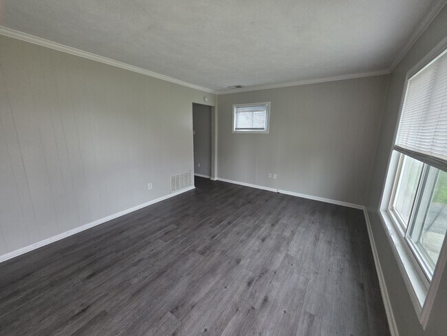 Photo - 3825 Kenard Ct