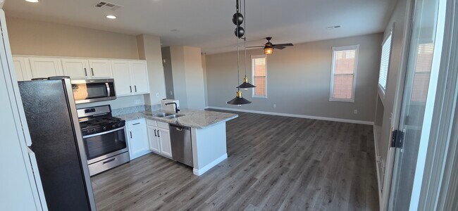 Photo - 658 Integrity Point Ave