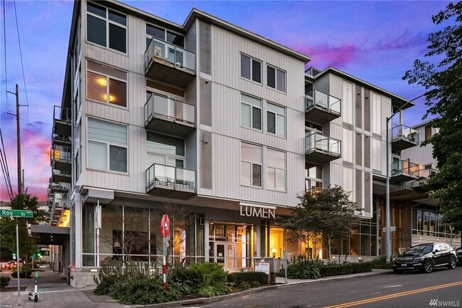 Building Photo - 501 Roy St Unit T208