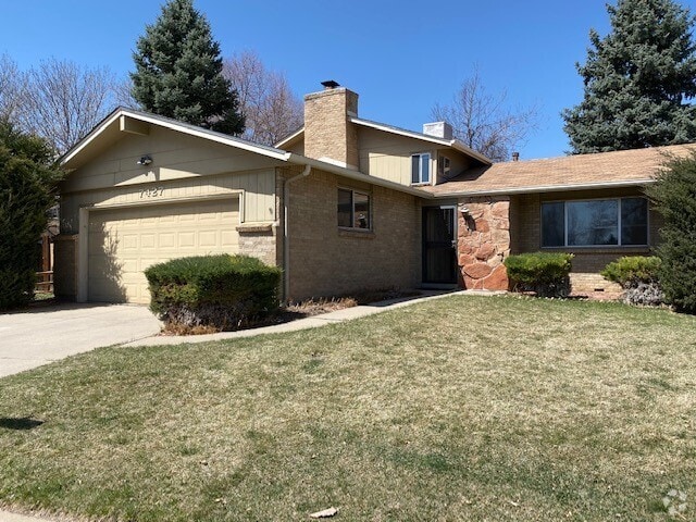 Building Photo - 7427 S Fairfax Ct Rental
