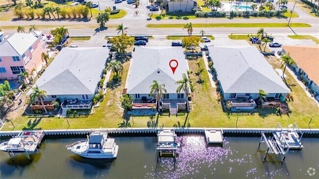 Building Photo - 1025 Apollo Beach Blvd Unit 1 Rental