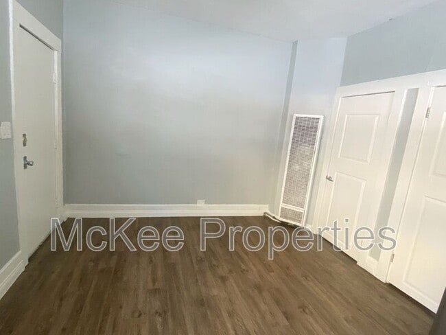 Photo - 2268 Market St