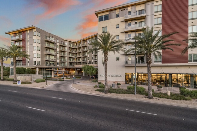 Building Photo - Broadstone Scottsdale Quarter