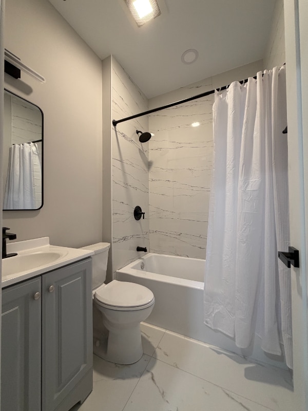 Photo - 931 W 34th Pl Unit 1