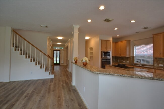 Building Photo - 5007 Bellmead Dr