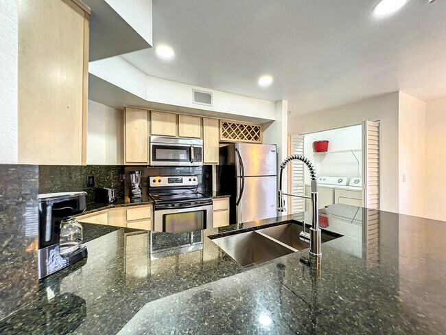 Photo - 7300 Westpointe Blvd Unidad 712