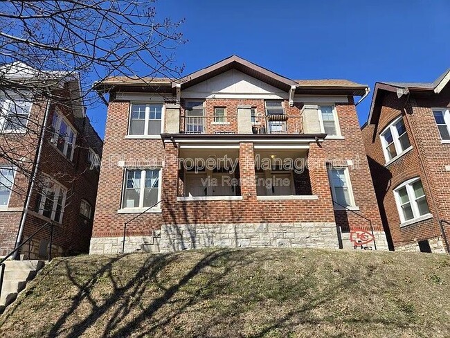 Building Photo - 3143 Halliday Ave