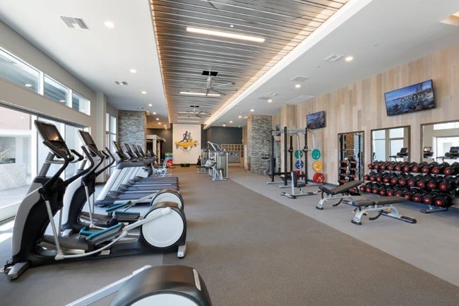 Active Lifestyle - Fitness Center