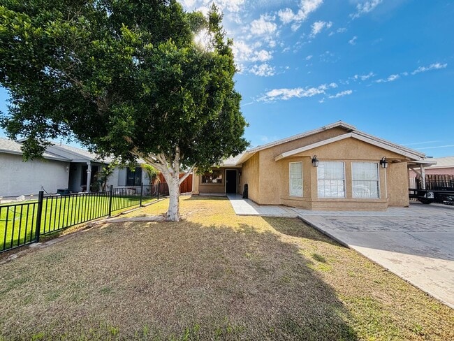 Photo - Welcome to your next home at 289 Tangerine!