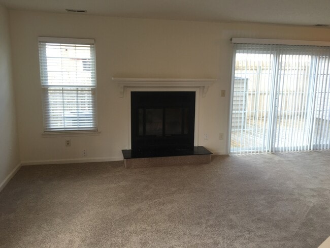 Photo - 656 Oleander Cir