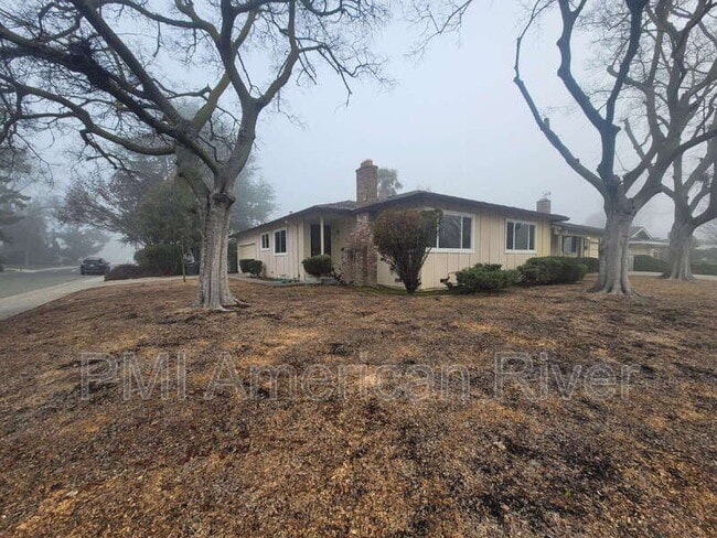 Photo - 602 Lelandhaven Way