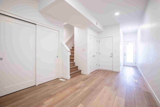 Photo - 588 Des Meurons Street