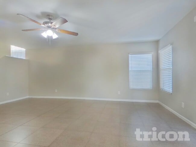 Photo - 11229 W Devonshire Ave