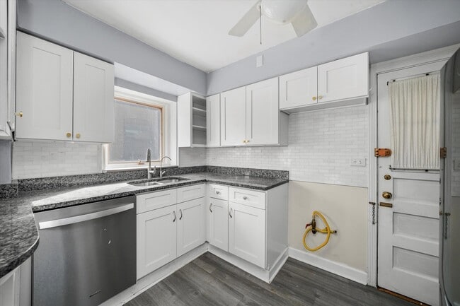 Photo - 1408 Central St Unit 3N