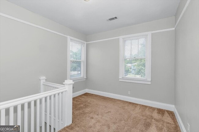 Photo - 211 Broad St