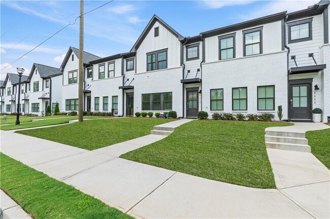 Photo - 2410 Lakeshore Ln