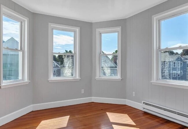 109 Pocasset Ave Unit 2