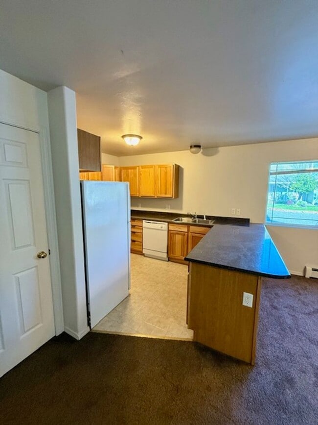 Photo - 3 Bedroom, 2.5 Bathroom Townhouse; Short Drive to MSU Campus