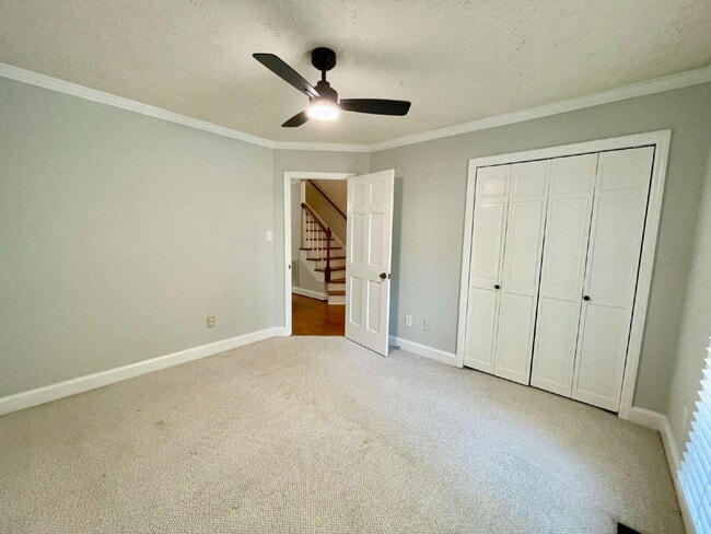 Photo - 3-Bed, 3-Bath Townhouse In Lands End