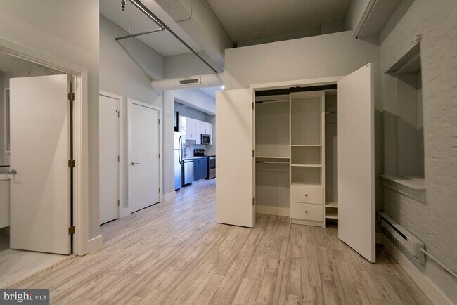 Photo - 412 S 13th St Unit 305