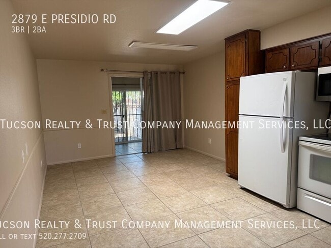 Photo - 2879 E Presidio Rd