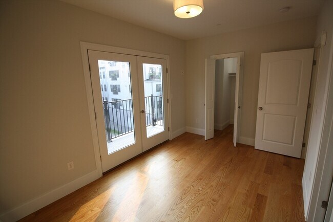 Photo - 276 Athens St Unit PH