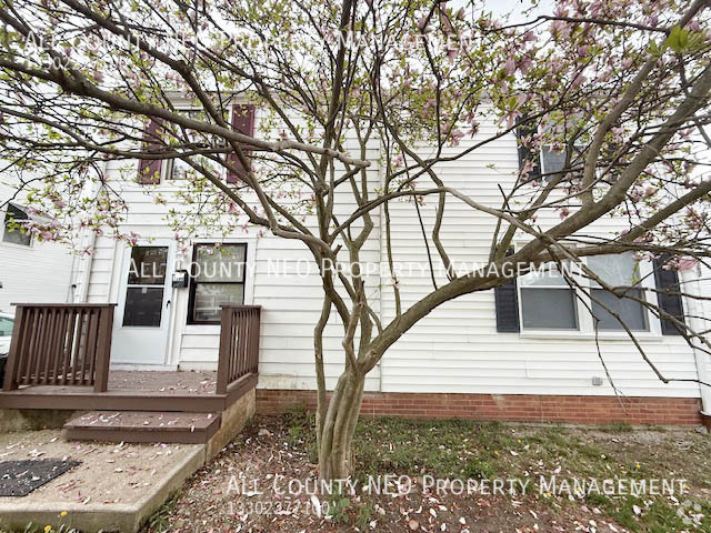 Building Photo - 1565 E 256th St Rental