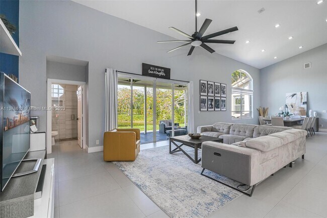 5008 NW 57th Way