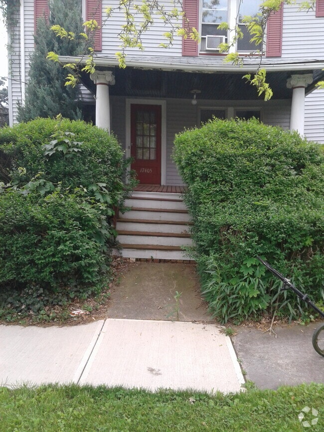 Building Photo - 17405 Woodford Ave Unit 1 Rental