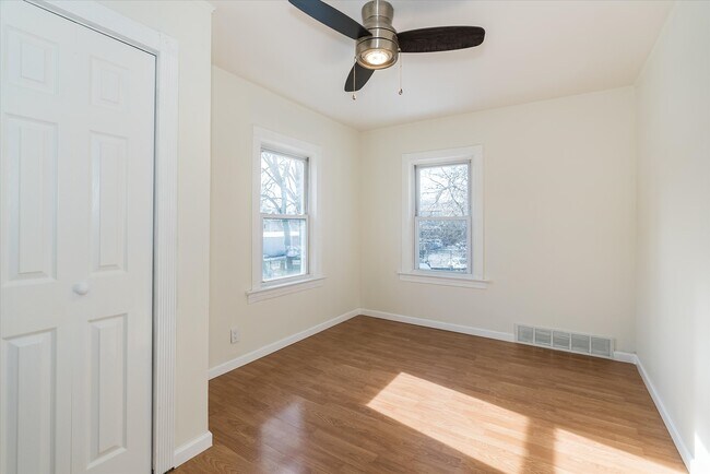 Photo - 14 Walnut St Unidad 2