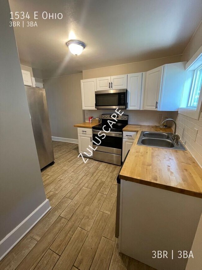 1534 E Ohio-