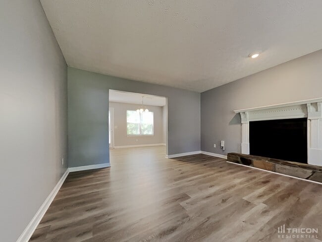 Photo - 1372 Inman Ct