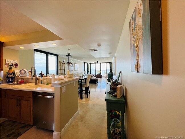 Photo - 10600 S Ocean Dr Unit 701