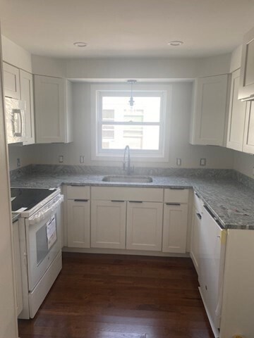 Photo - 12 Landor Rd Unit 3