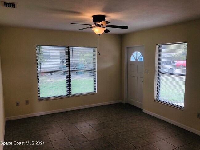 Photo - 1923 Jefferson Ave