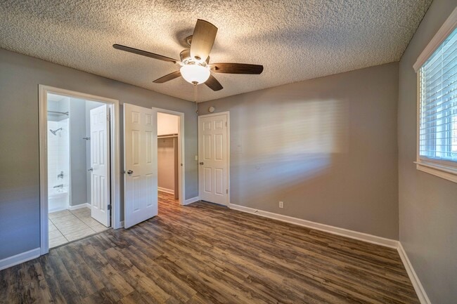 Photo - Redding Hilltop Apartments