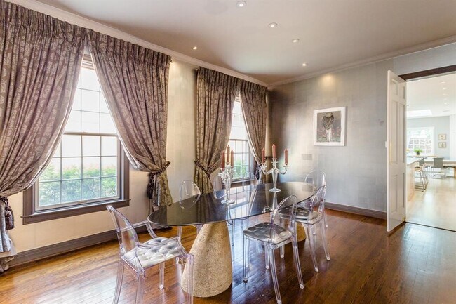 Photo - 3822 Overbrook Ln
