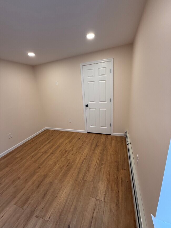 27 Morris St