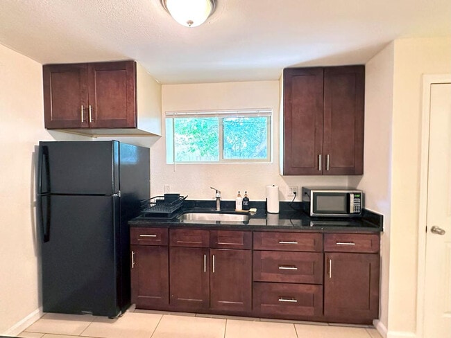 Photo - 1430 Pierce St Unit ID1341155P