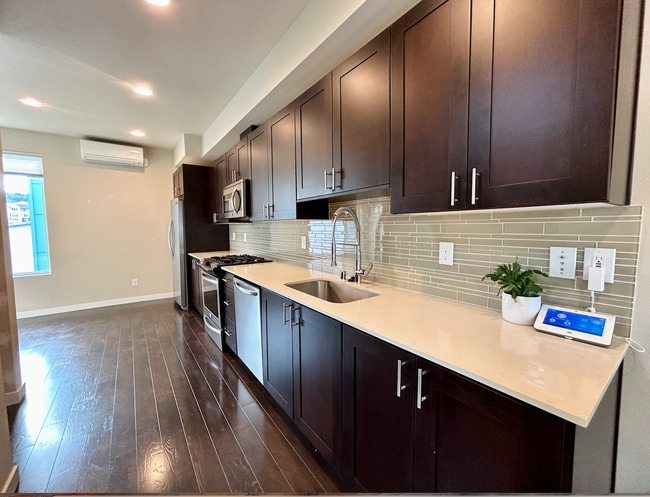 Photo - Mount Baker/Columbia City Townhouse