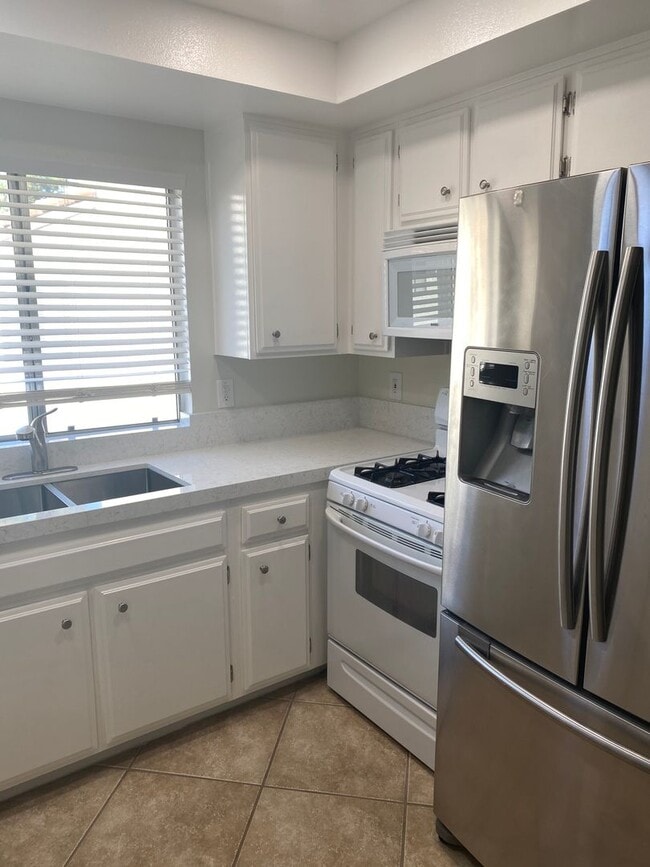 Photo - 1 bed, 1 bath Sycamore Villas Condo