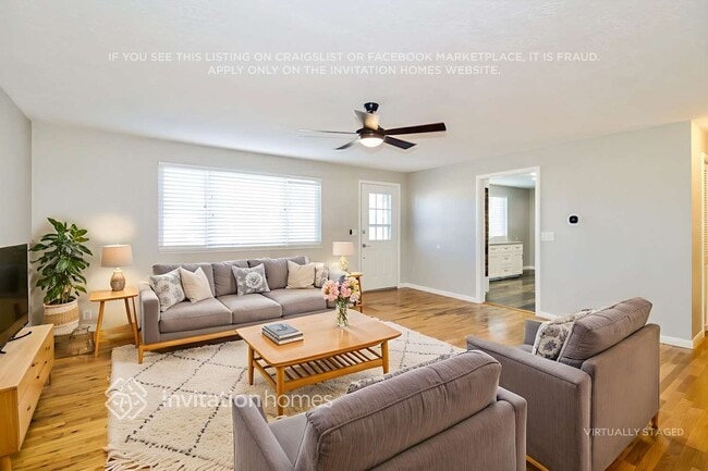 381 Marquette Dr