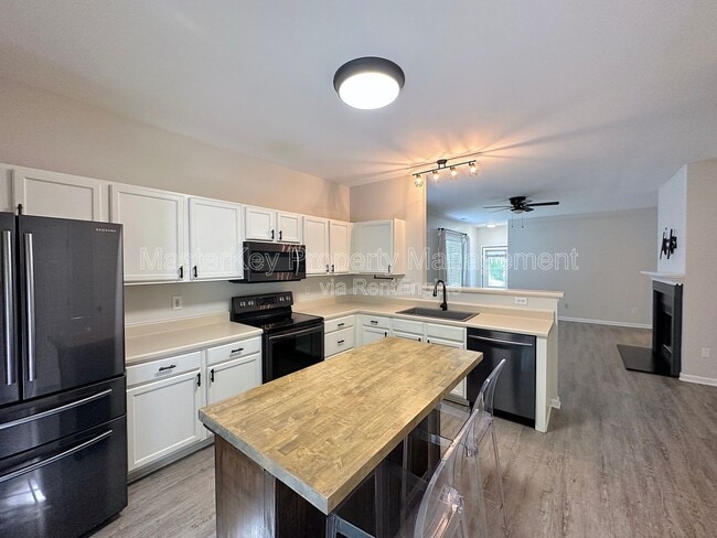 Photo - 106 Litton St